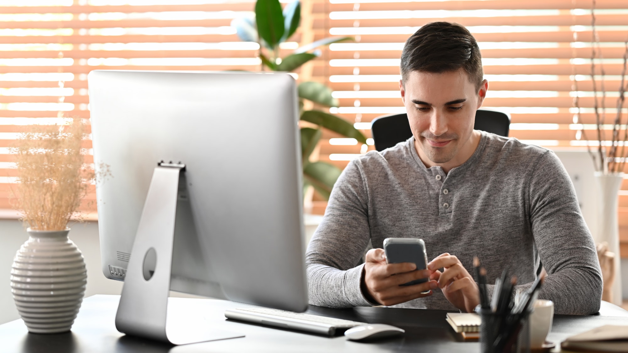 Maximizing Efficiency in Your Home Office: The Best Tools and Techniques Maximizing Efficiency in Your Home Office: The Best Tools and Techniques